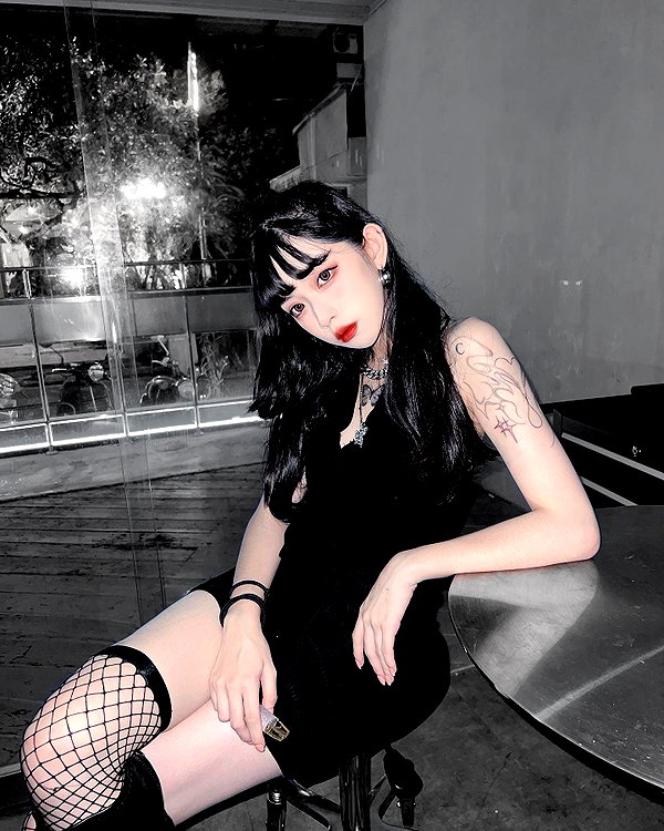 nixqq.425_ instagram image archive image