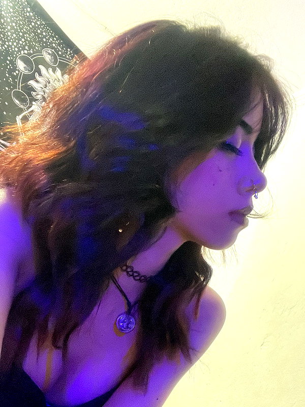 shevaal_x instagram image archive image