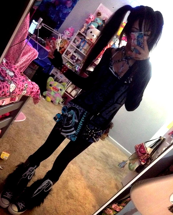 twodollie instagram image archive image