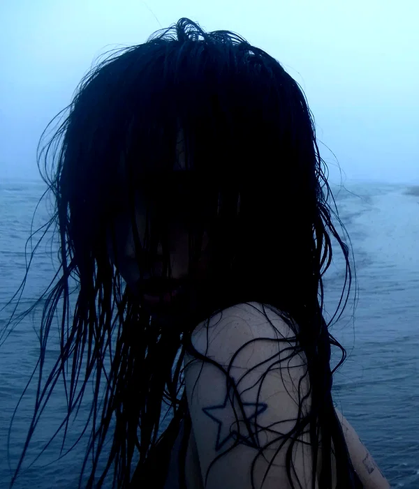chica.niebla instagram image archive image