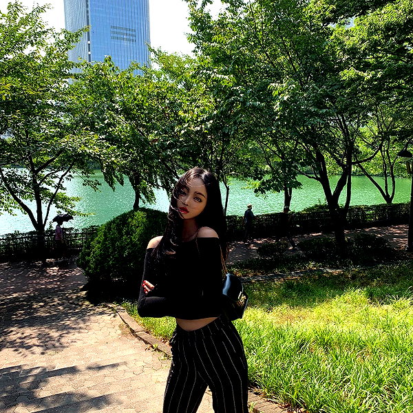 daxbin instagram image archive image