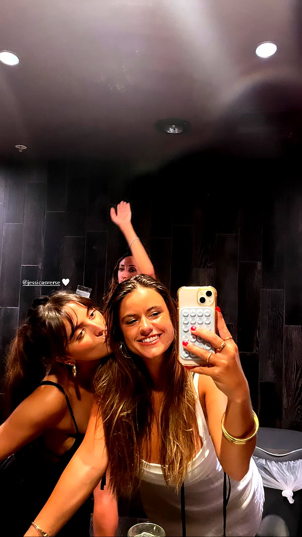 isabella.lauren instagram image archive image