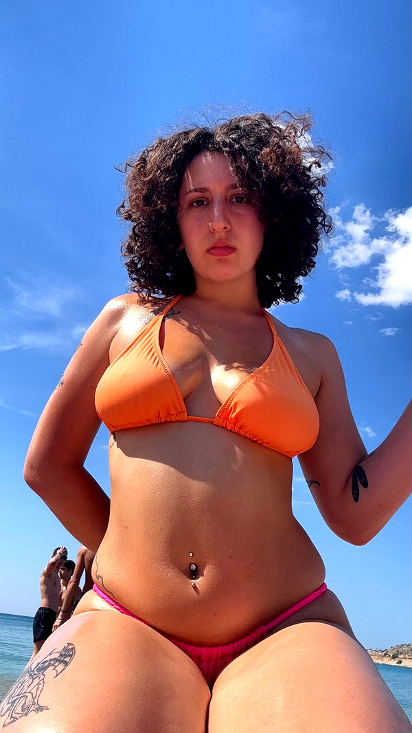 alma.almog instagram image archive image