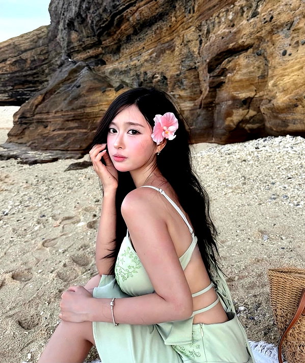 lyhythuedoxinh instagram image archive image