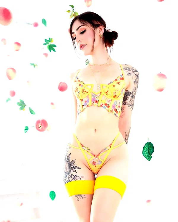 luxlo.xo instagram image archive image