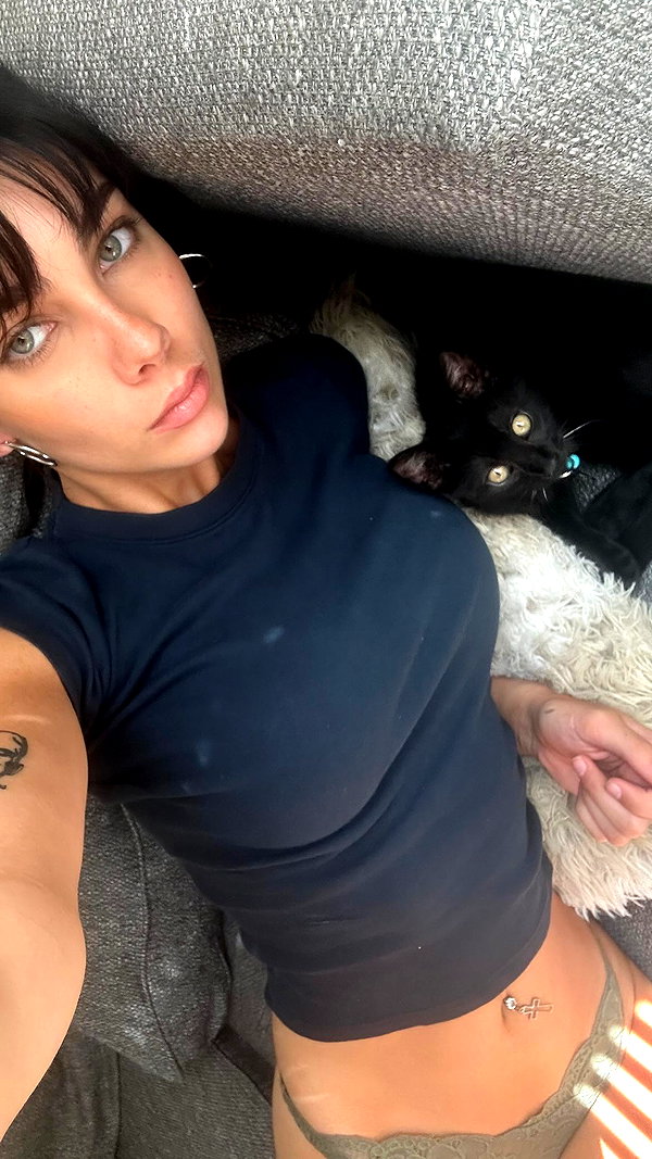 ibit3irl instagram image archive image