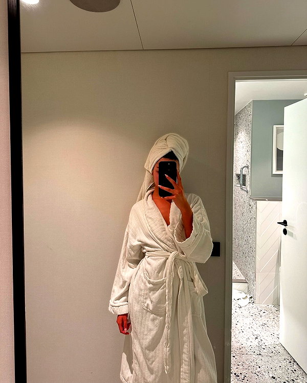 oliviaphillipps instagram image archive image