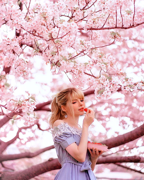 peachmilky_ instagram image archive image
