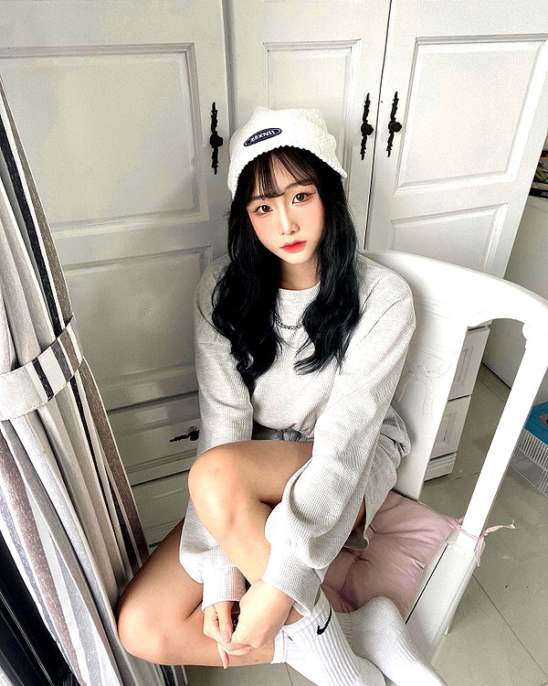 lai_931201 instagram image archive image