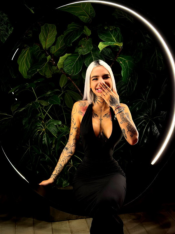 vampira_swami instagram image archive image