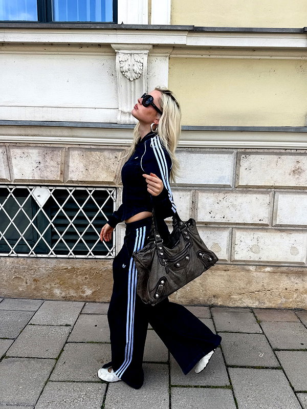 girlcalledluca instagram image archive image