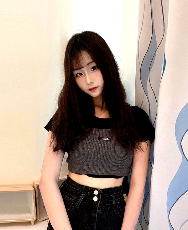 lai_931201 instagram image archive image
