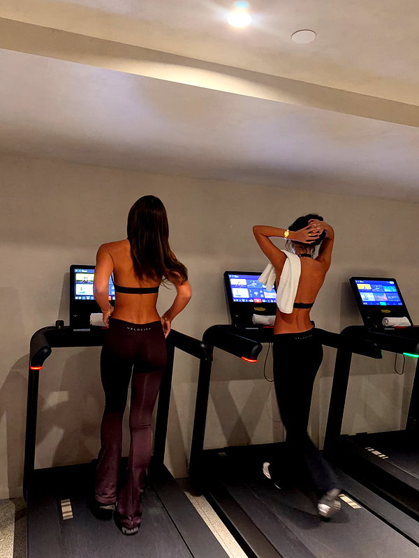 oliviaphillipps instagram image archive image