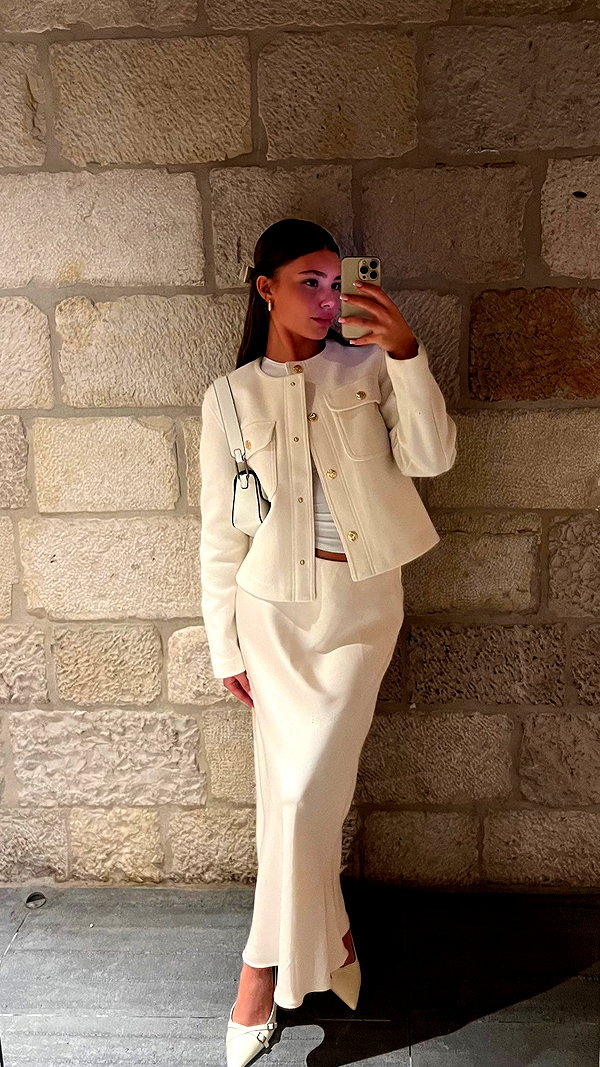 daniella_zeldis instagram image archive image