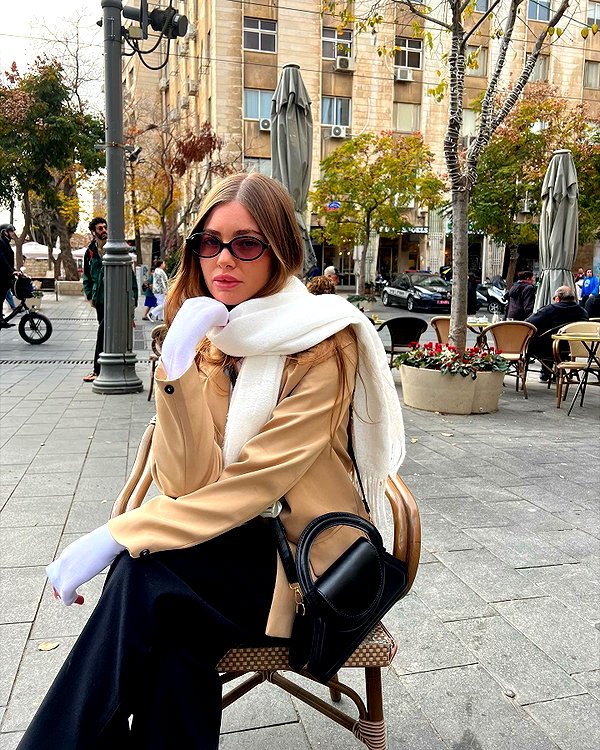 daniella_zeldis instagram image archive image