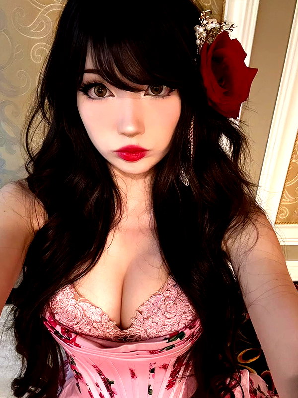 emiru.jpg instagram image archive image
