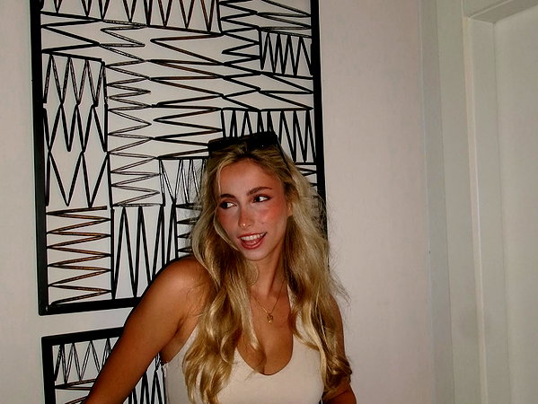 yaninarro instagram image archive image
