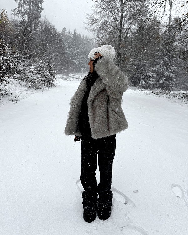 zoeliss instagram image archive image