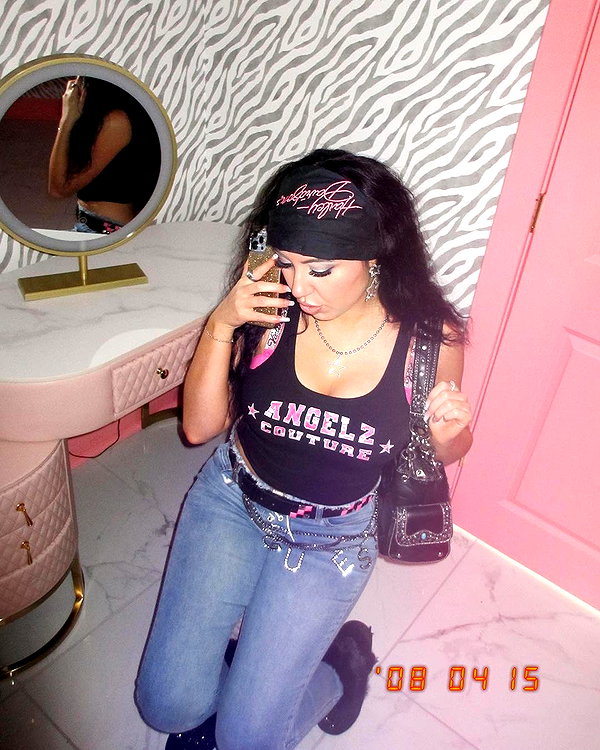 cyberangelz.shop instagram image archive image