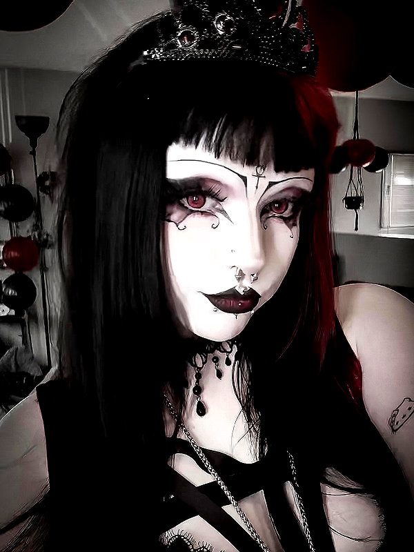 kittenfangsxx instagram image archive image