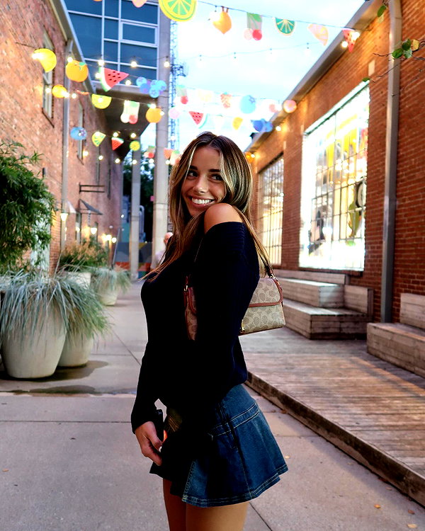 sadieemckennaa instagram image archive image