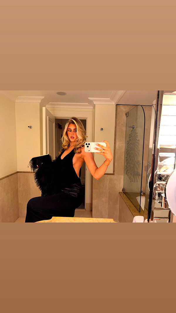 sophadophaa_ instagram image archive image