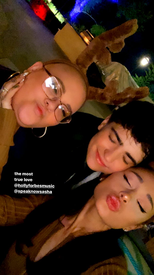arianagrande instagram image archive image