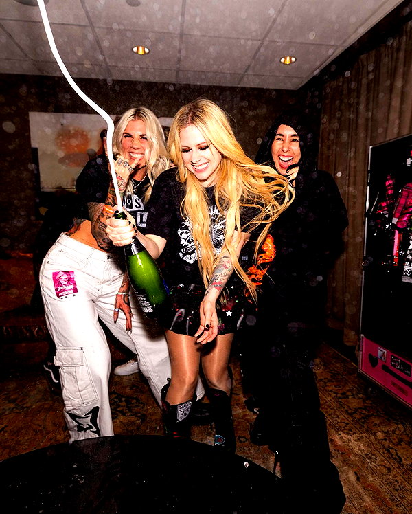 avrillavigne instagram image archive image