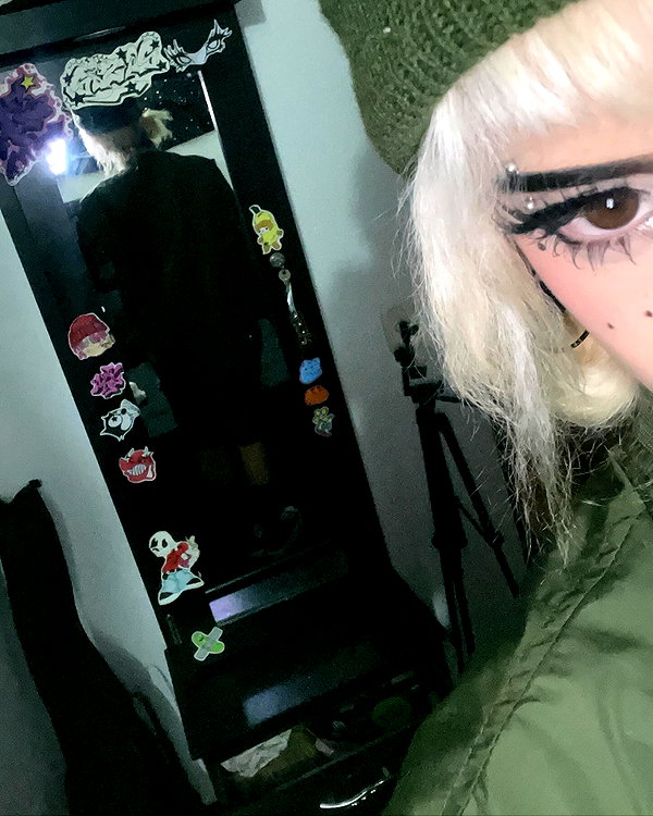 shevaal_x instagram image archive image