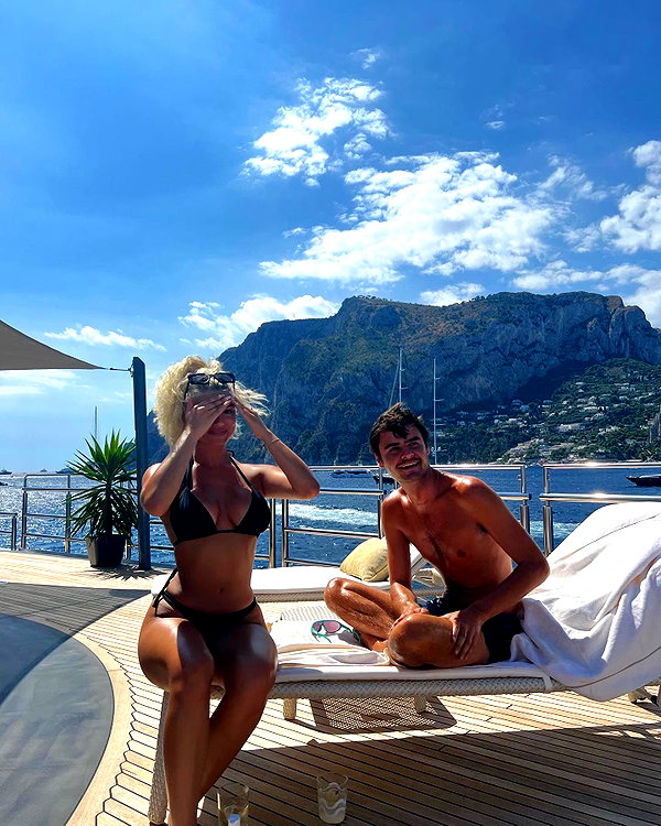 staskaranikolaou instagram image archive image