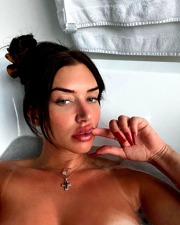 staskaranikolaou instagram image archive image