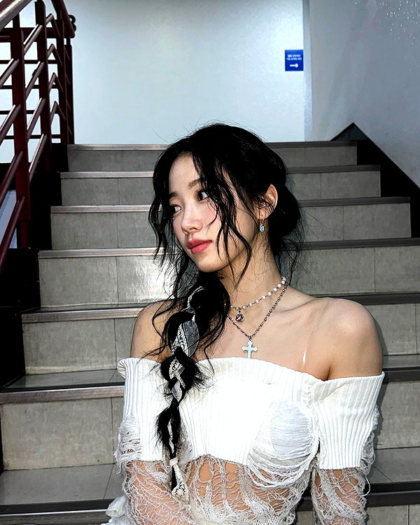 zuhazana instagram image archive image