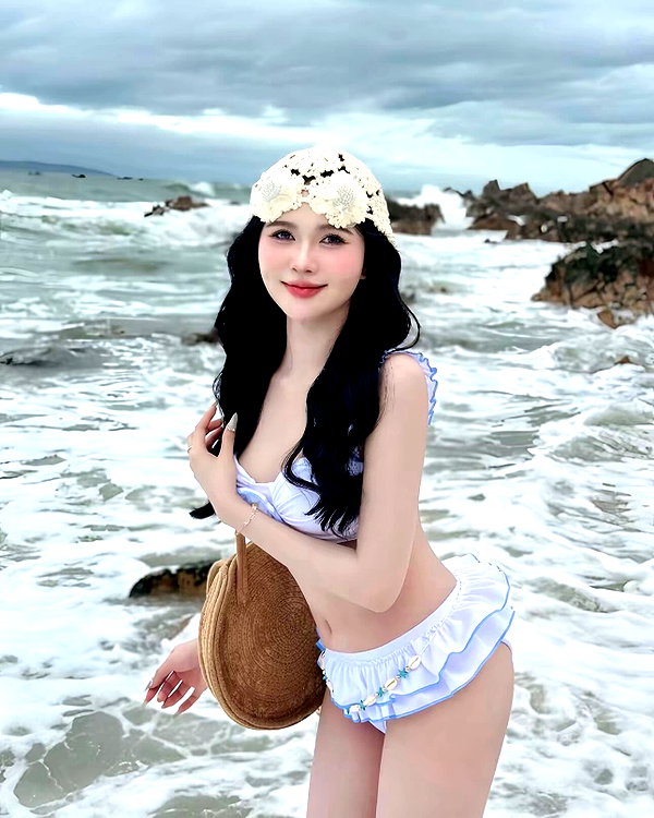 lyhythuedoxinh instagram image archive image