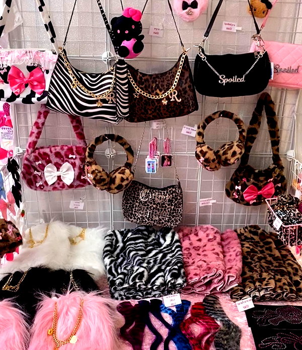 cyberangelz.shop instagram image archive image
