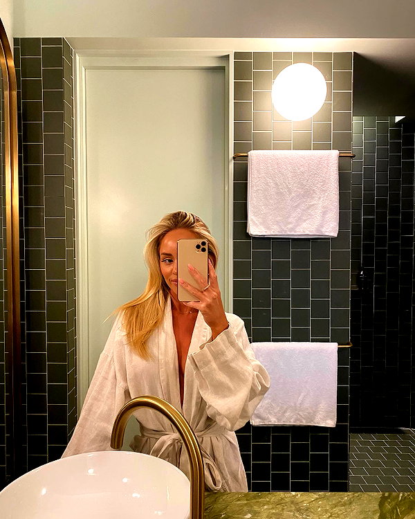 allieauton instagram image archive image