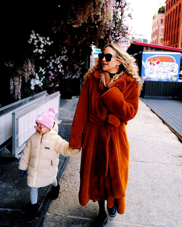 katehudson instagram image archive image
