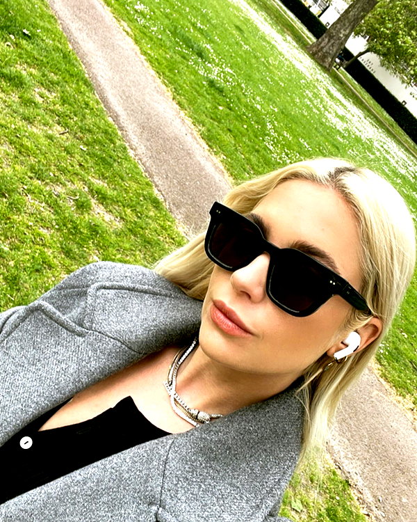 ashleybenson instagram image archive image
