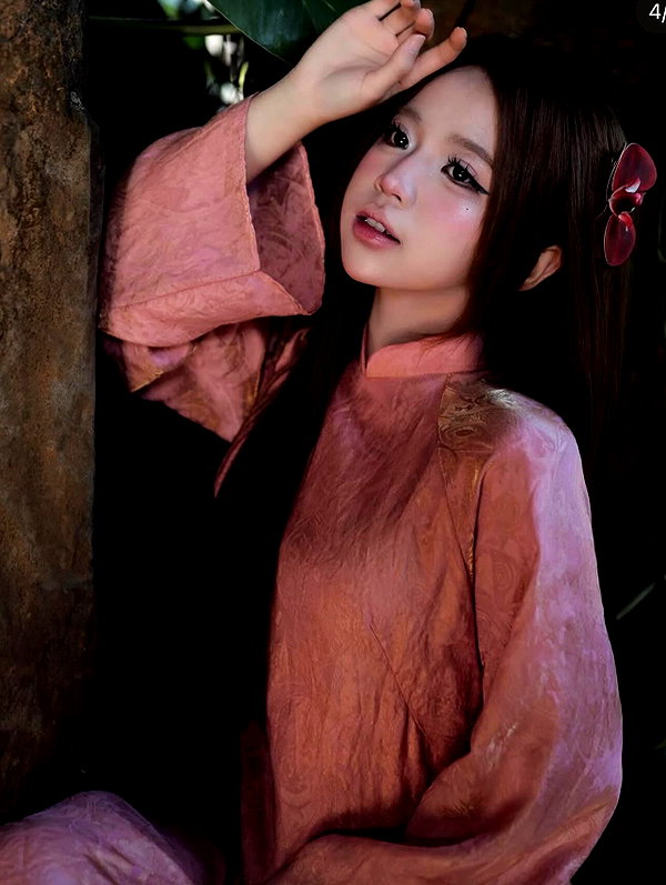 lyhythuedoxinh instagram image archive image