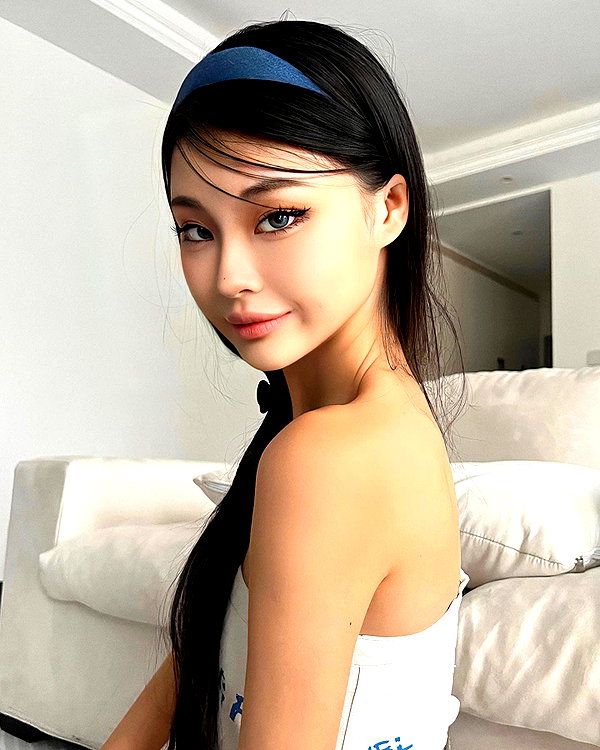 ll.lu1s instagram image archive image