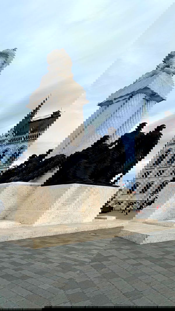 manjolamuriqi manjolamuriqi archive image