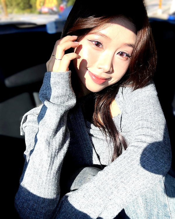 e.shao_417 instagram image archive image