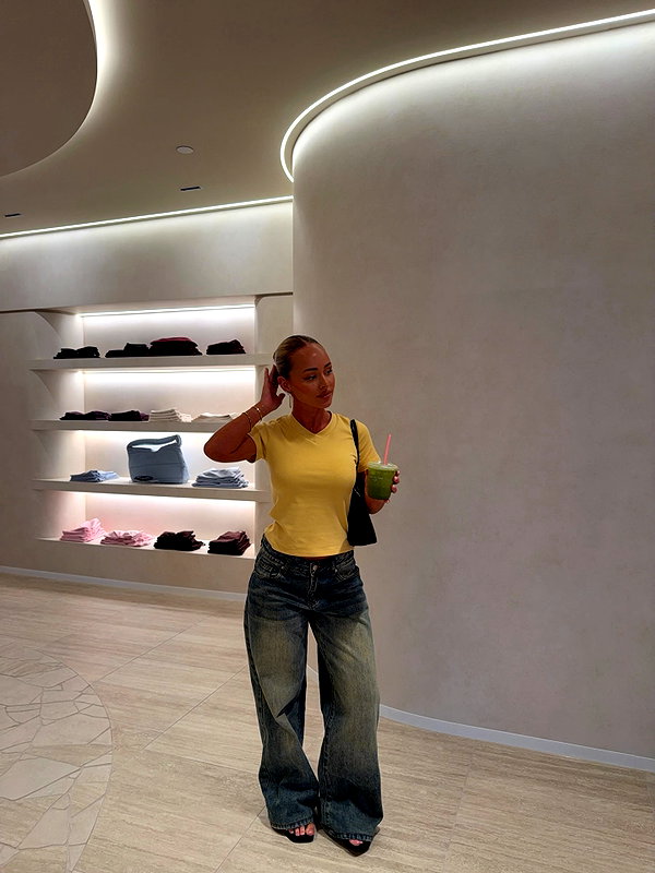 allieauton instagram image archive image