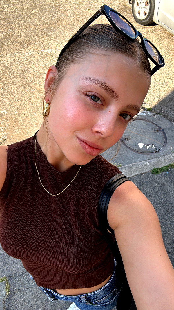 mishel_d_ instagram image archive image