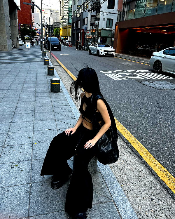 a.tinn___ instagram image archive image