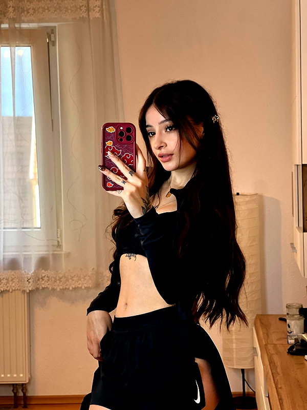 cata.leyah instagram image archive image