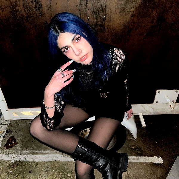 ayash.hila instagram image archive image