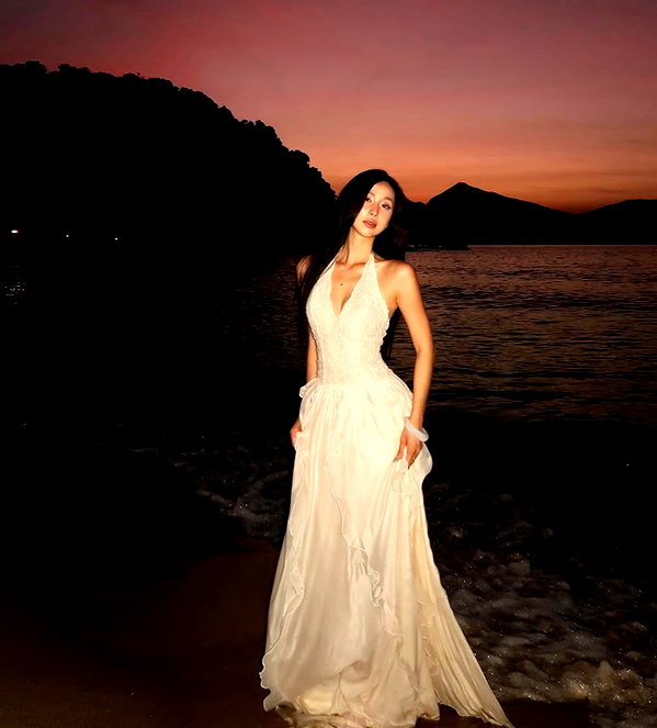 lyhythuedoxinh instagram image archive image