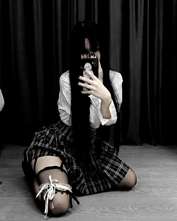 glowmoonshorty instagram image archive image