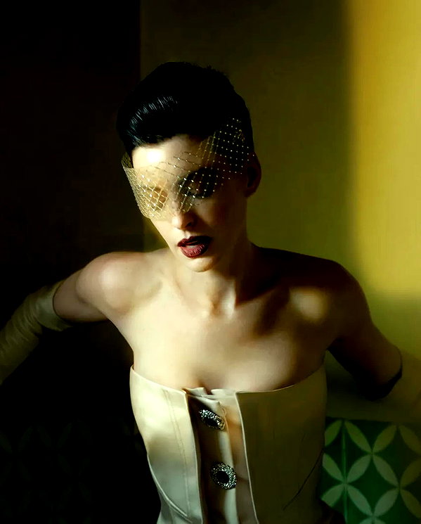 annehathaway instagram image archive image