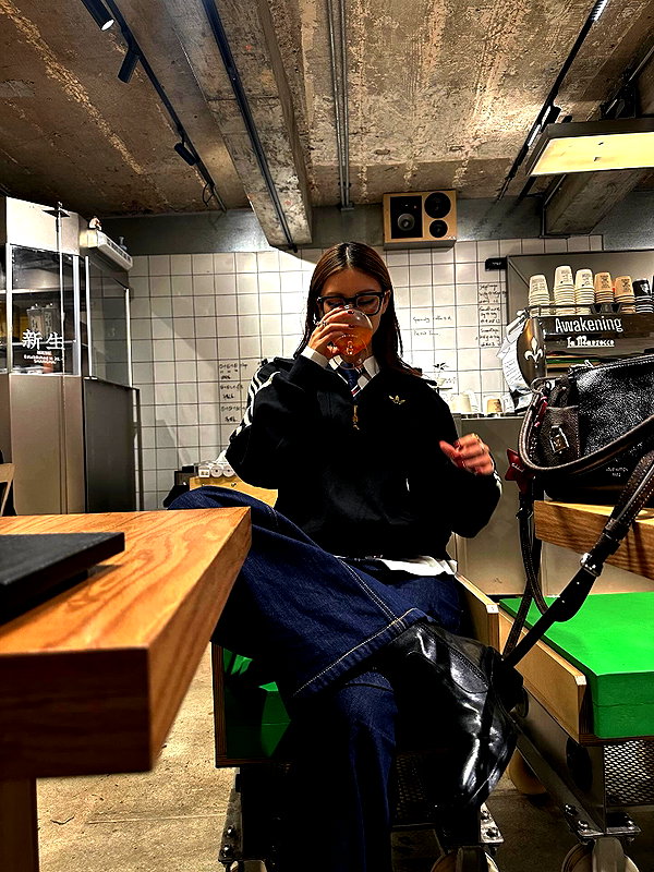 ll.lu1s instagram image archive image